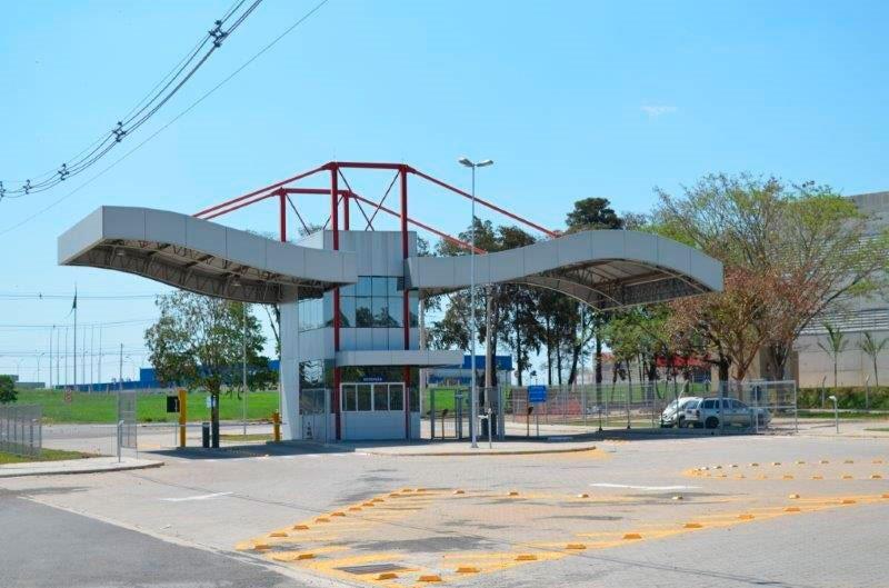 Aluguel de galpão em condomínio fechado